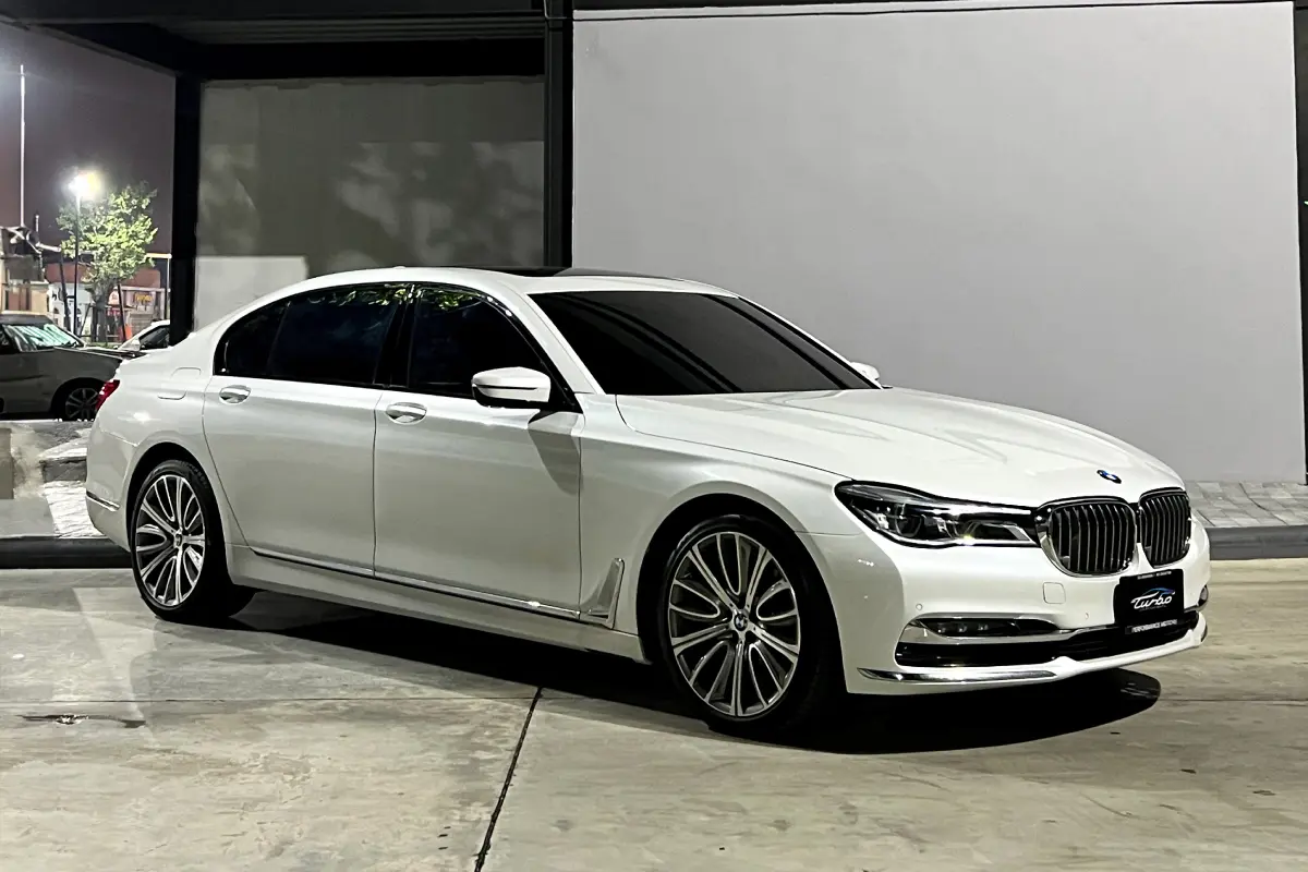 BMW 740Li
