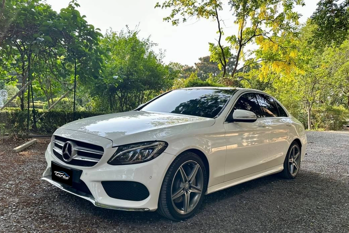 Mercedes-Benz C 300d Bluetec AMG