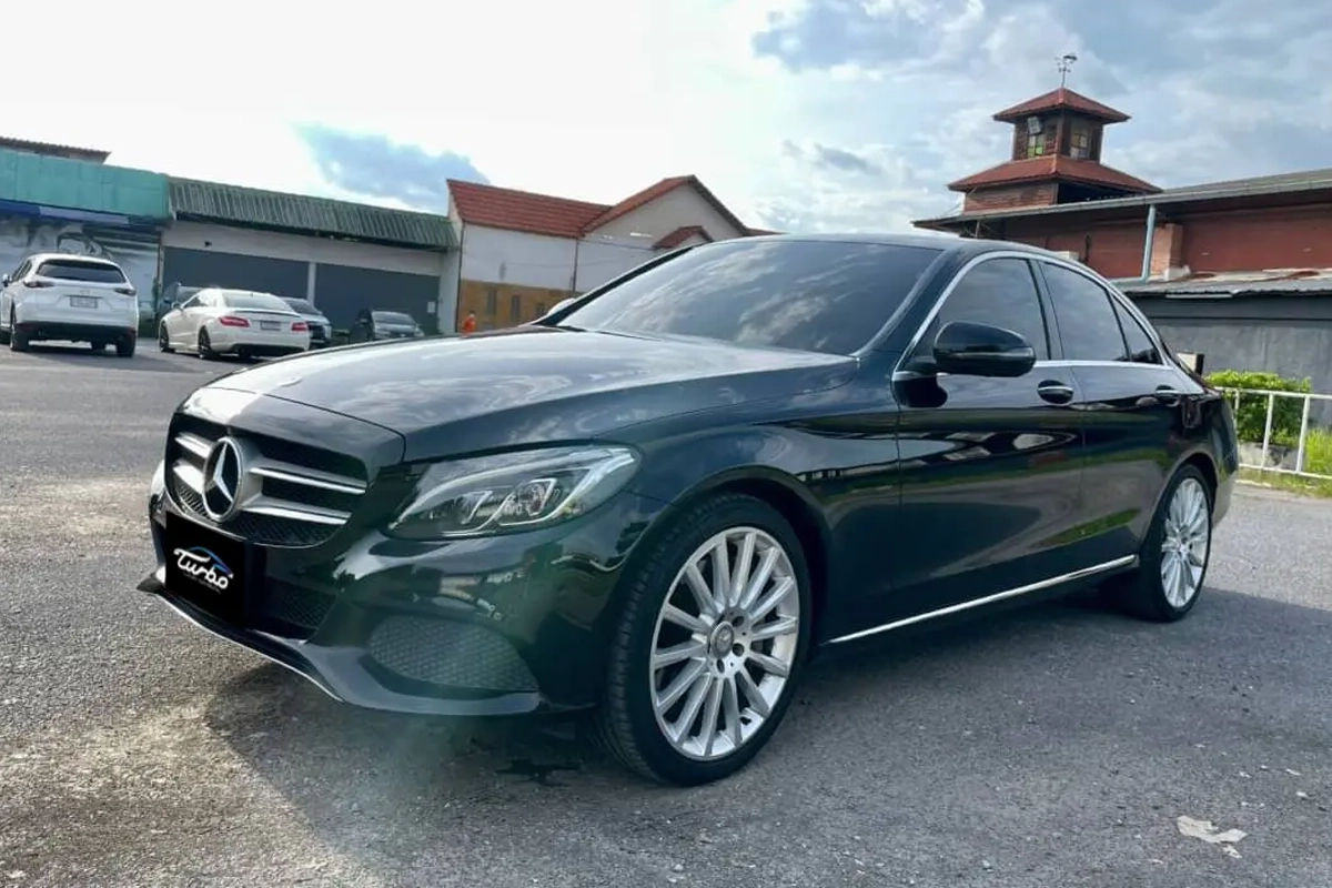 Mercedes-Benz C 350e AMG
