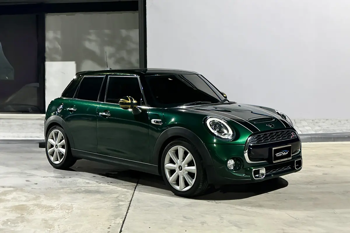 Mini Cooper SD F55 Green